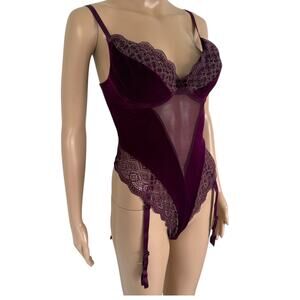 VTG Victoria’s Secret Plum Purple Velvet Lace Bodysuit Whimsigoth Teddy 36C NWT
